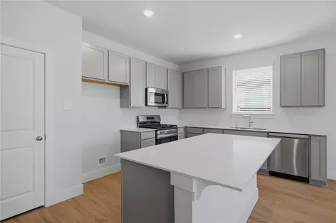 Kitchen - 1348 Chisos Way, Forney, TX 75126 photo 4 of 4