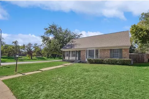 13505 Pyramid Dr, Farmers Branch, TX 75234
