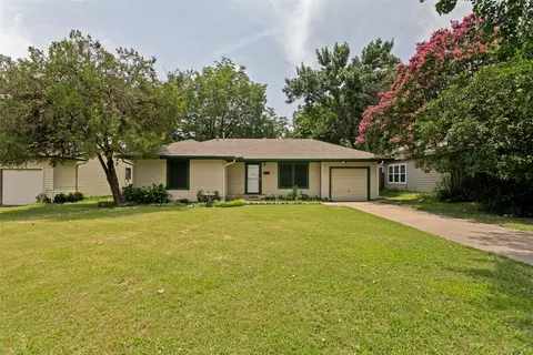 813 Westway St, Denton, TX 76201