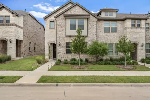 2922 Alto Dr, Sachse, TX 75048