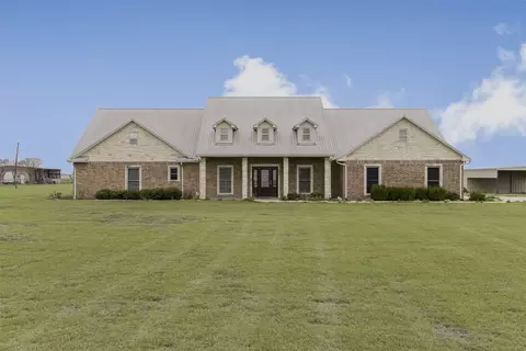 1066 West Rd, Waxahachie, TX 75165