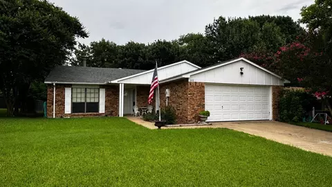 643 Randa Ln, Desoto, TX 75115