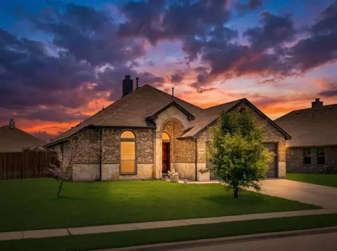 1928 Glen Meadow Dr, Royse City, TX 75189