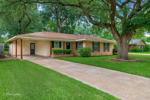 538 Mockingbird Ln, Shreveport, LA 71105