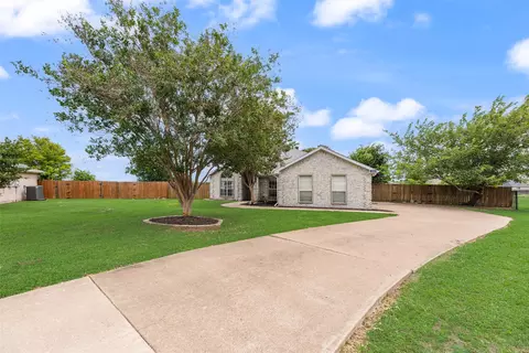 104 Bent Creek Ct, Waxahachie, TX 75165