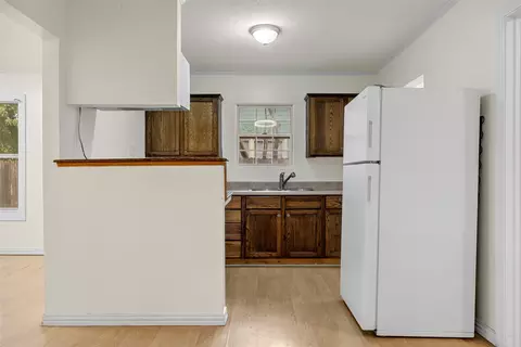 Kitchen - 2608 Mcferrin Ave, Waco, TX 76708 photo 2 of 3
