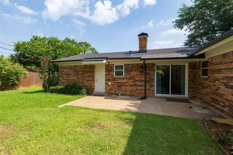 702 Commerce St, Euless, TX 76040 photo 32