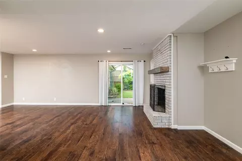 702 Commerce St, Euless, TX 76040 photo 20