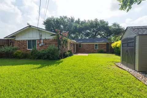 702 Commerce St, Euless, TX 76040 photo 34