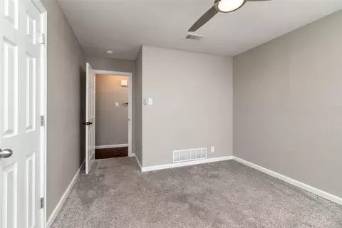 702 Commerce St, Euless, TX 76040 photo 28