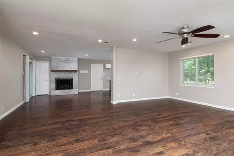 702 Commerce St, Euless, TX 76040 photo 13