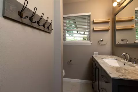 702 Commerce St, Euless, TX 76040 photo 26