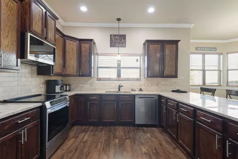 112 Brooks St, Terrell, TX 75160 photo 11