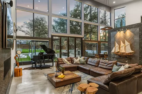 6766 Northaven Rd, Dallas, TX 75230