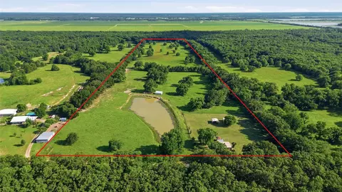 500 County Road 1300, Lake Creek, TX 75450