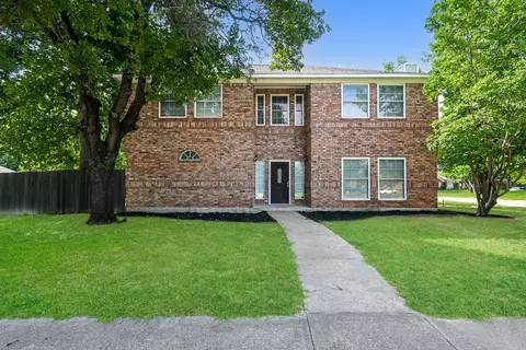 2057 Spinnaker Ln, Azle, TX 76020