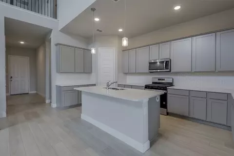 424 Burrow Dr, Waxahachie, TX 75167