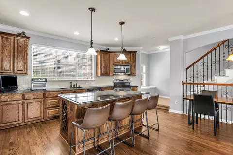 2700 Club Ridge Dr #1, Lewisville, TX 75067