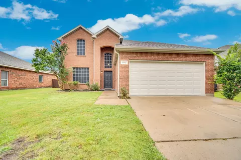 1113 Skylark Dr, Burleson, TX 76028