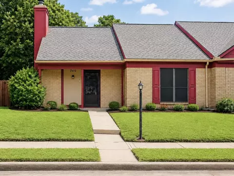 740 Versailles St, Mesquite, TX 75149