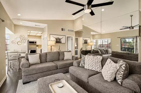 411 Pebble Way #248, Arlington, TX 76006
