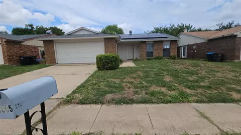 4005 Engleman St, Fort Worth, TX 76137