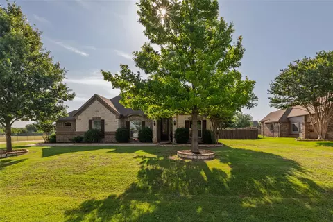 12940 Smokey Ranch Dr, Haslet, TX 76052