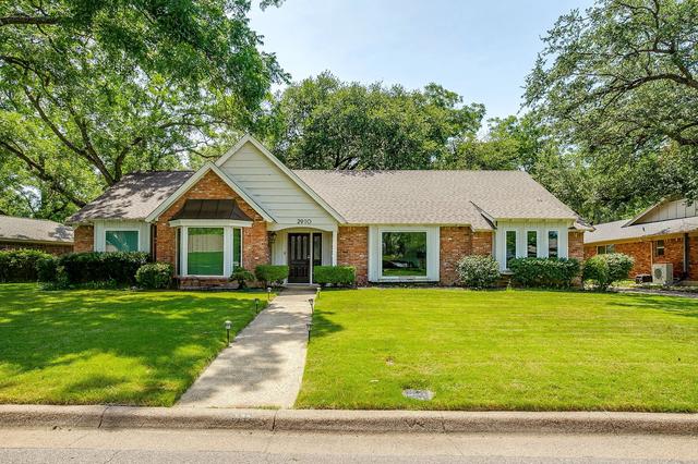 2910 Glasgow Dr, Arlington, TX 76015