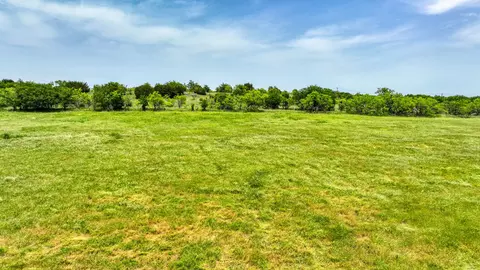 1000 Goodnight Trl, Perrin, TX 76486