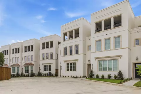 2724 Hogan Hill Ln, Fort Worth, TX 76109