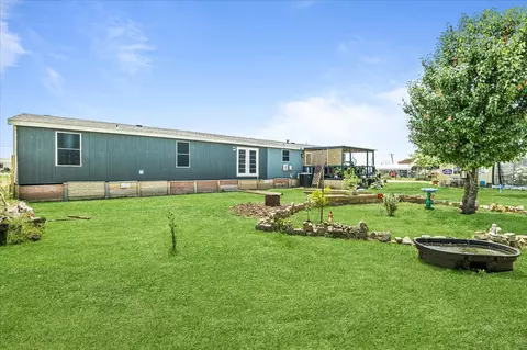 5909 Black Springs Ln, Joshua, TX 76058