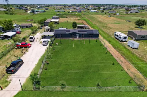 5909 Black Springs Ln, Joshua, TX 76058