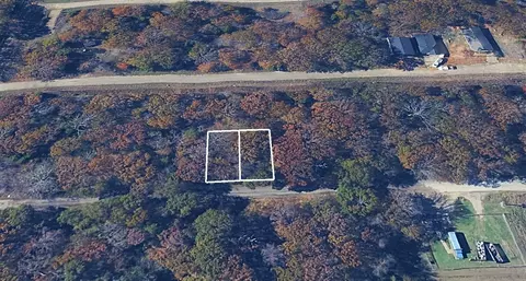 140 Pocahontas St, Mabank, TX 75156