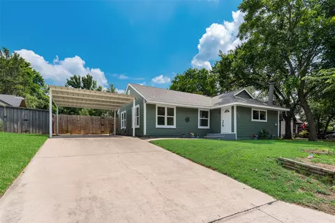 505 W Linden St, Ennis, TX 75119