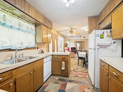 Kitchen - 1081 Wright St, Terrell, TX 75160 photo 1 of 2