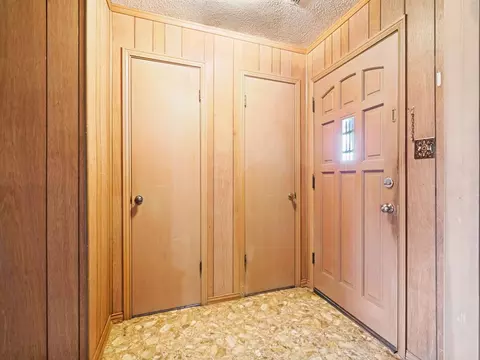 Entry Way - 1081 Wright St, Terrell, TX 75160 photo 1 of 2