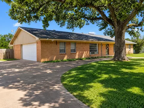 1081 Wright St, Terrell, TX 75160