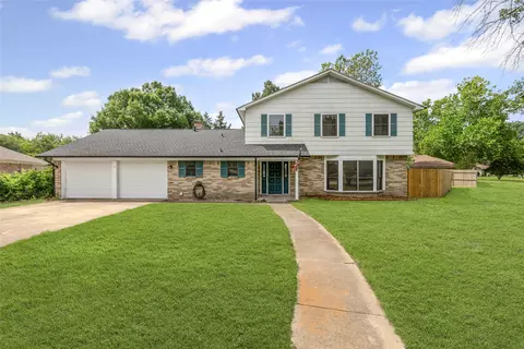 2820 Bois D Arc St, Commerce, TX 75428