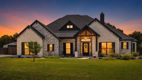 10 Ellis Oak Ct, Waxahachie, TX 75167
