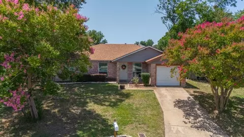 10049 Westpoint Blvd, Fort Worth, TX 76108