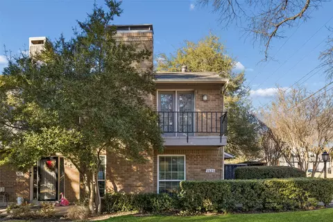 7623 Riverbrook Dr #17, Dallas, TX 75230
