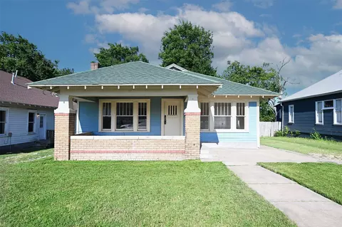 2505 Lipscomb St, Fort Worth, TX 76110