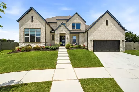 2033 Longspur Dr, Argyle, TX 76226