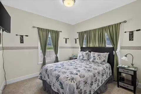 Bedroom - 913 Keoki Ct, Tool, TX 75143 photo 1 of 2