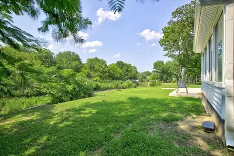 Exterior - 913 Keoki Ct, Tool, TX 75143 photo 5 of 6