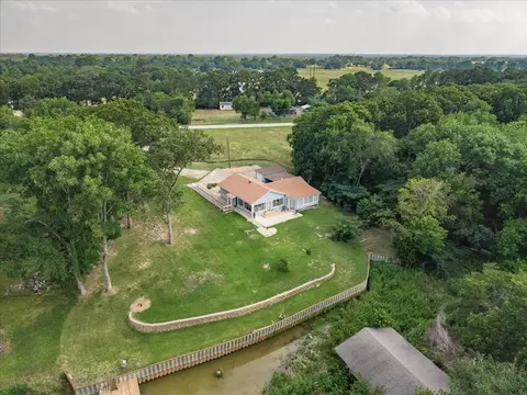 View/Area - 913 Keoki Ct, Tool, TX 75143 photo 2 of 4