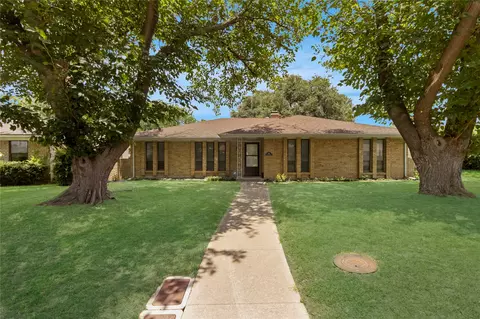 631 E Cherry St, Duncanville, TX 75116