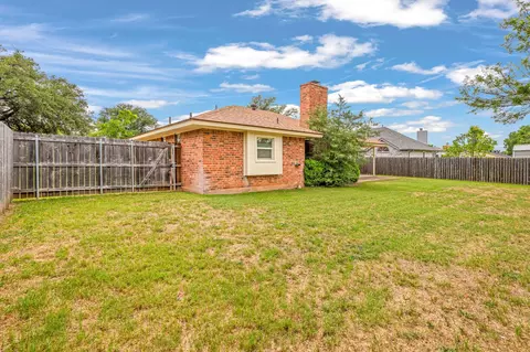 Exterior - 7641 John Carroll Dr, Abilene, TX 79606 photo 7 of 9