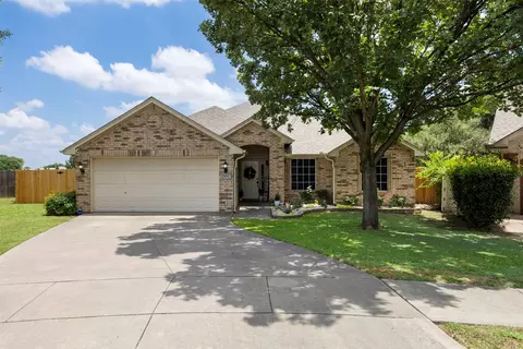 804 Tyler Ct, Burleson, TX 76028