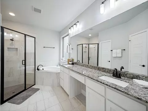 Bath - 730 Dover Dr, Prosper, TX 75078 photo 1 of 3